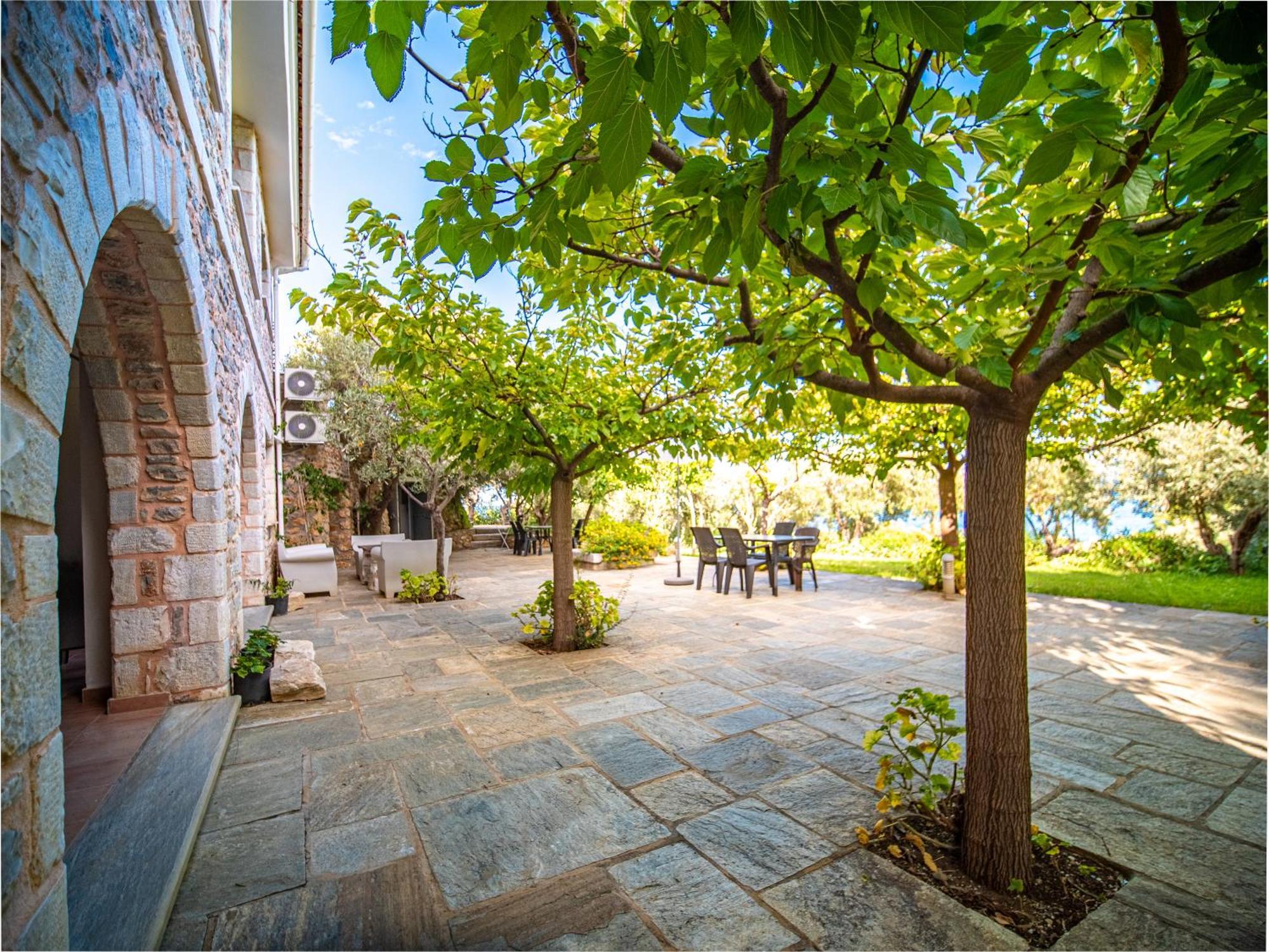 St George'S House Apartment Potistika Exterior photo